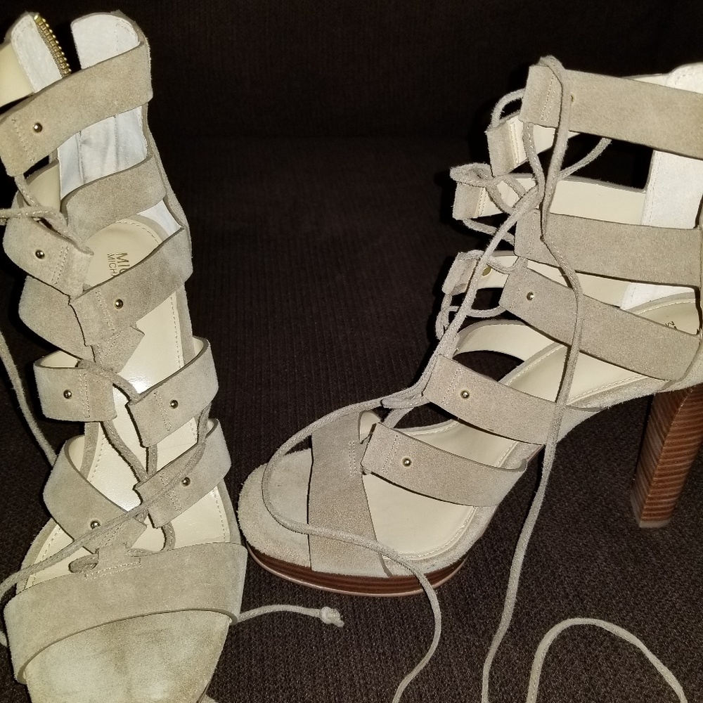 Micheal kors Heels